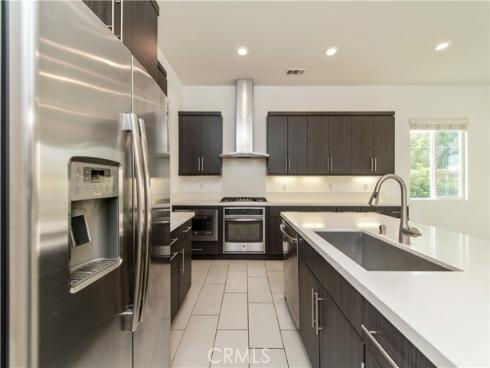 111  Newall  , Irvine, CA