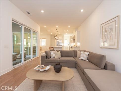 317  Sora  , Irvine, CA