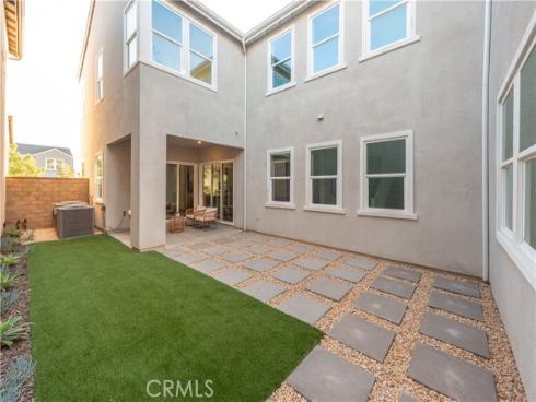 317  Sora  , Irvine, CA