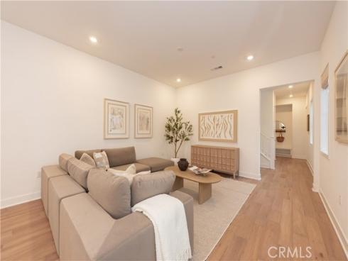 317  Sora  , Irvine, CA