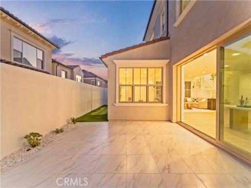 168  Somera  , Irvine, CA