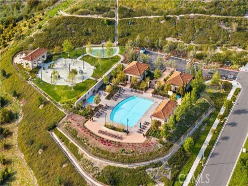 168  Somera  , Irvine, CA