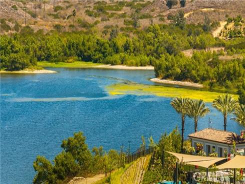 168  Somera  , Irvine, CA