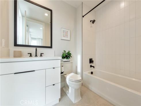 216 Stage , Irvine, CA