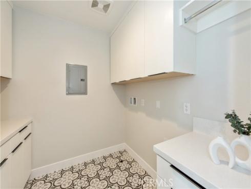 216 Stage , Irvine, CA