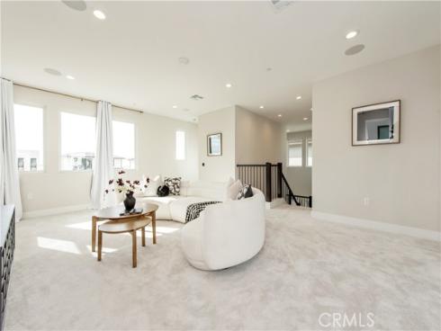 216 Stage , Irvine, CA