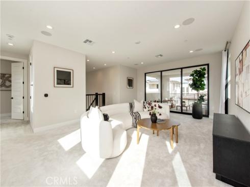 216 Stage , Irvine, CA