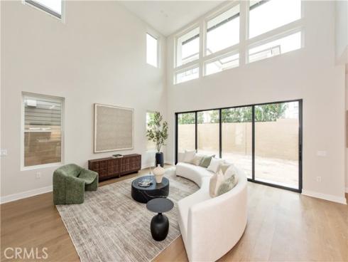 216 Stage , Irvine, CA