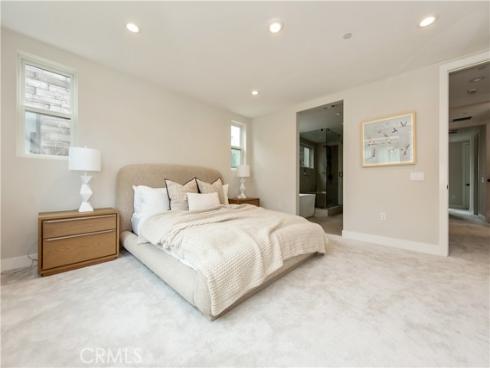 216 Stage , Irvine, CA