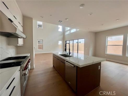 216 Stage , Irvine, CA