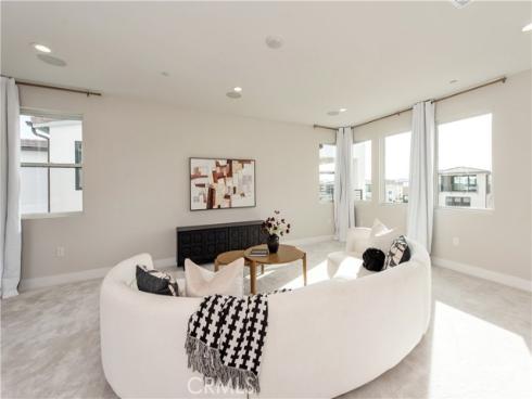 216 Stage , Irvine, CA