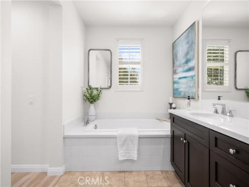 115 Hollow Tree , Irvine, CA