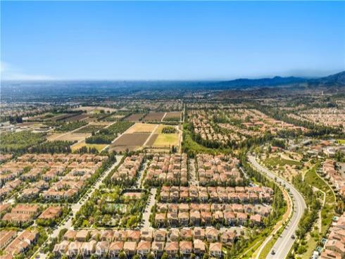 115 Hollow Tree , Irvine, CA