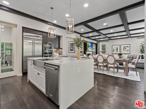 55  Suede  , Irvine, CA