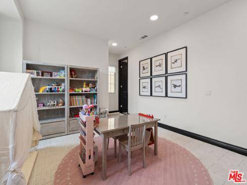 55  Suede  , Irvine, CA