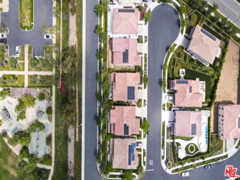 55  Suede  , Irvine, CA