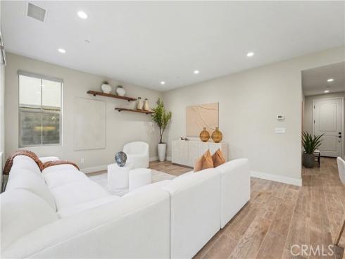 127  Annuals  , Irvine, CA