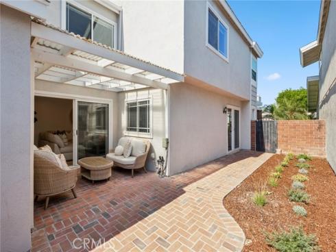 76  Racing Wind  , Irvine, CA