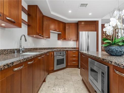 5042  Scholarship  , Irvine, CA