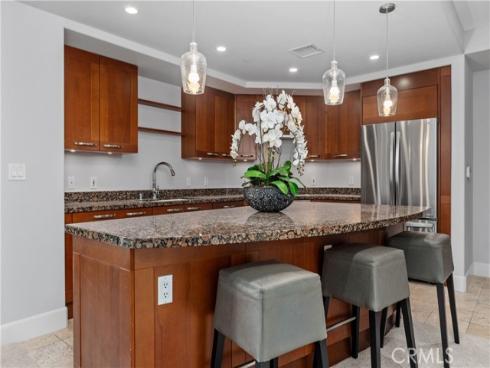 5042  Scholarship  , Irvine, CA