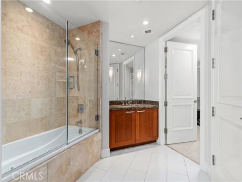 5042  Scholarship  , Irvine, CA