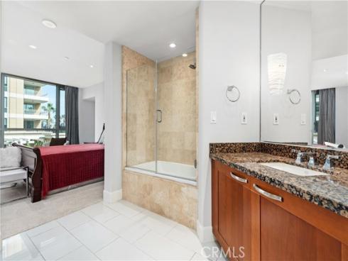 5042  Scholarship  , Irvine, CA