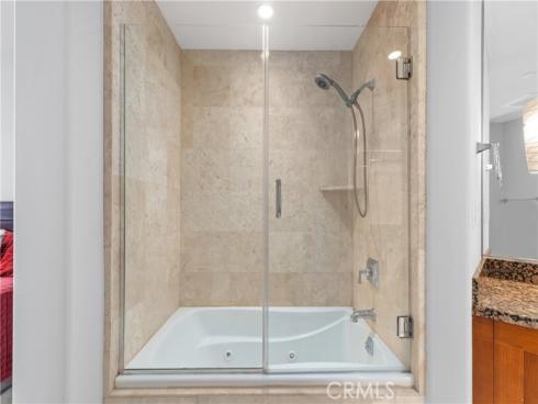 5042  Scholarship  , Irvine, CA