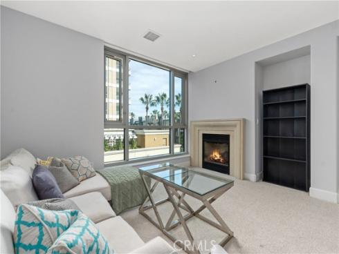 5042  Scholarship  , Irvine, CA