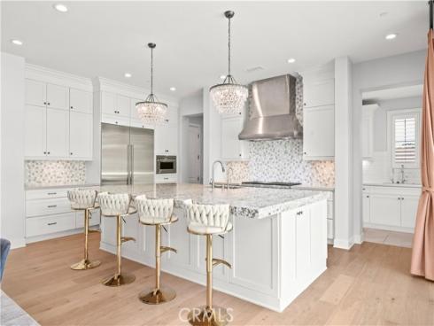 85  Spacial  , Irvine, CA