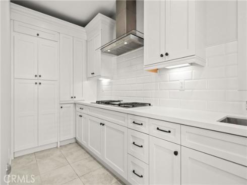 85  Spacial  , Irvine, CA