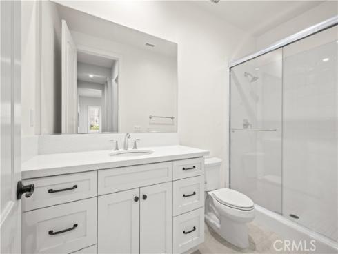 85  Spacial  , Irvine, CA