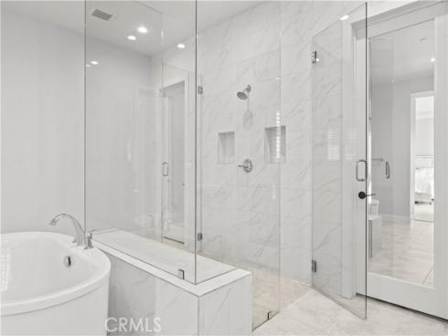 85  Spacial  , Irvine, CA