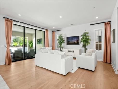 85  Spacial  , Irvine, CA