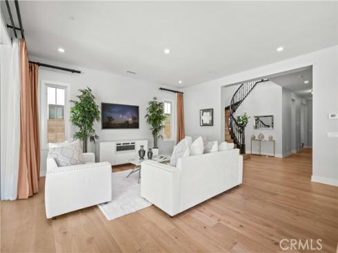 85  Spacial  , Irvine, CA