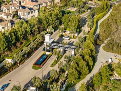 67  Kite  , Irvine, CA