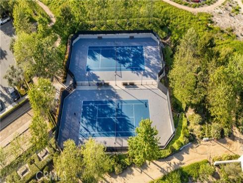 67  Kite  , Irvine, CA