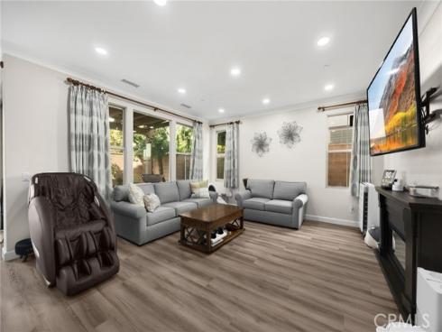 78  Melville  , Irvine, CA