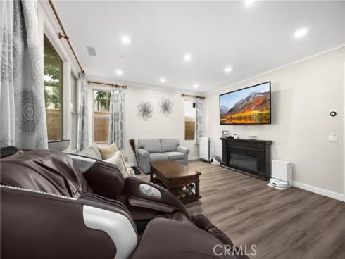 78  Melville  , Irvine, CA