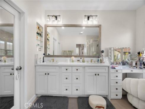 78  Melville  , Irvine, CA