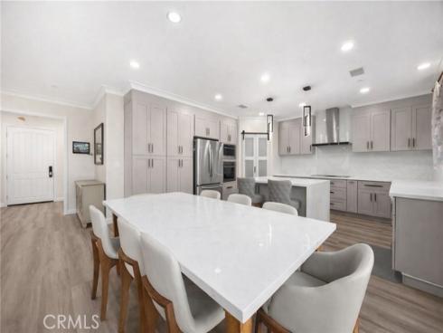 78  Melville  , Irvine, CA
