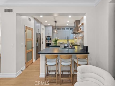 30  Shade Tree  , Irvine, CA