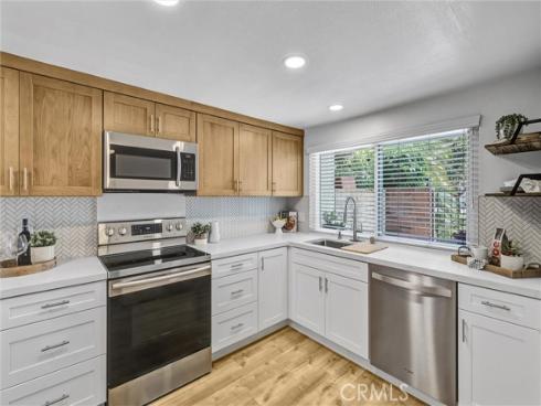 4  Dogwood  , Irvine, CA