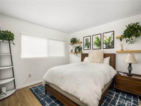 16 Oval , Irvine, CA