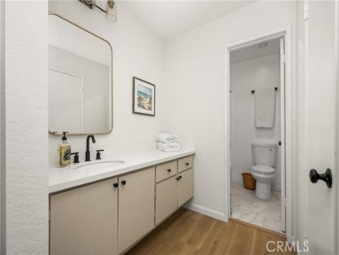 16 Oval , Irvine, CA