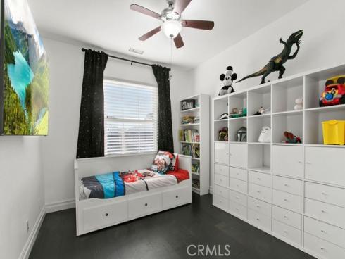 120 Gemstone , Irvine, CA