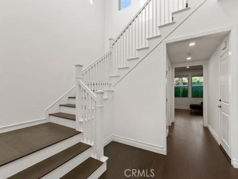 120 Gemstone , Irvine, CA