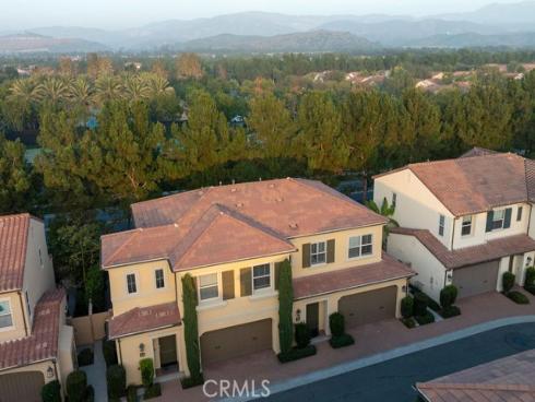 120 Gemstone , Irvine, CA