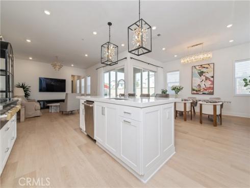 127 Merit , Irvine, CA