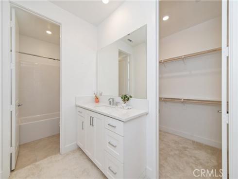 127 Merit , Irvine, CA