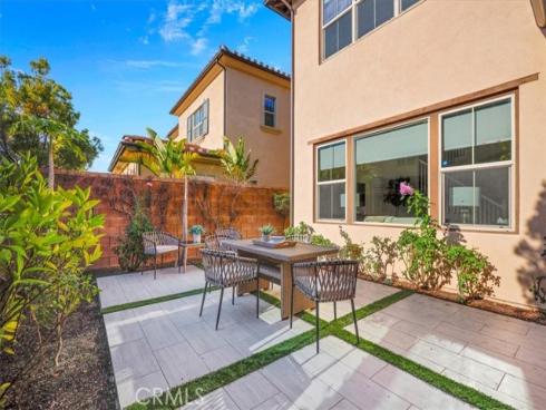 106  Cordial  , Irvine, CA